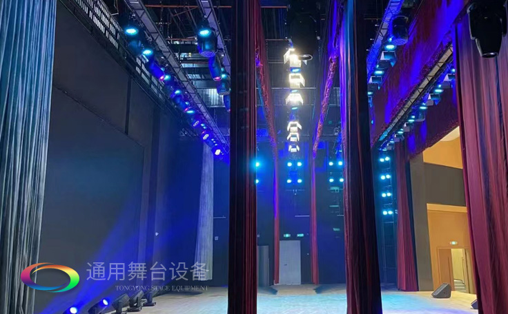 物聯網、集控等技術——有效解決舞臺阻燃幕布安全新方案之一